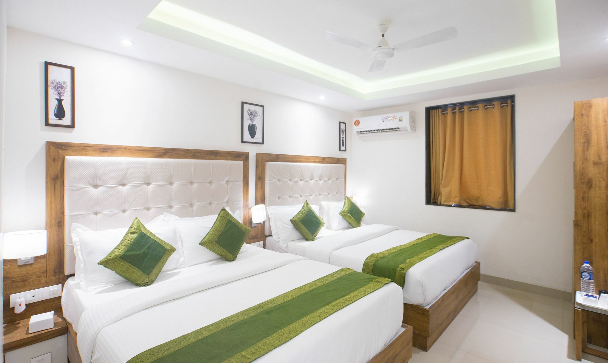 Hotel Treebo Amber International Mumbai Exterior foto